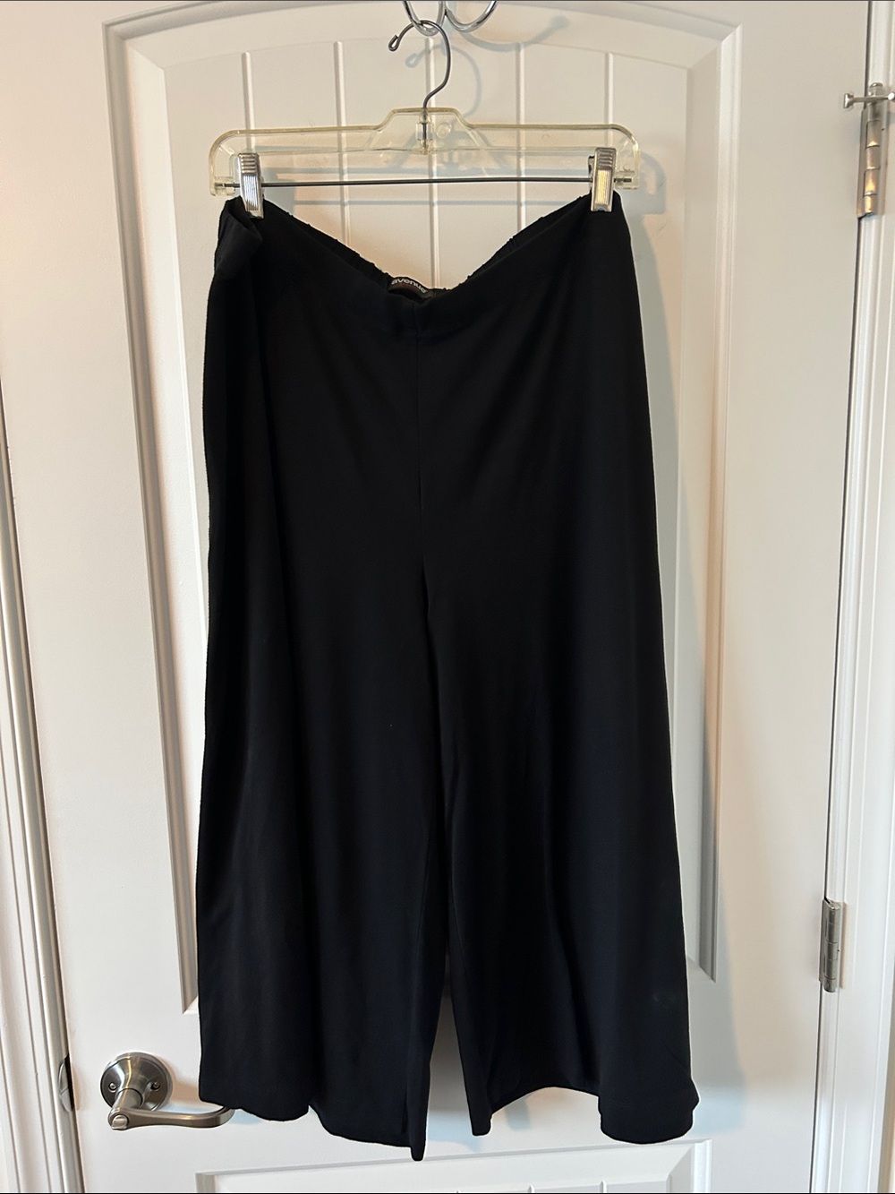 Avenue Black Wide-Leg Women's Pants